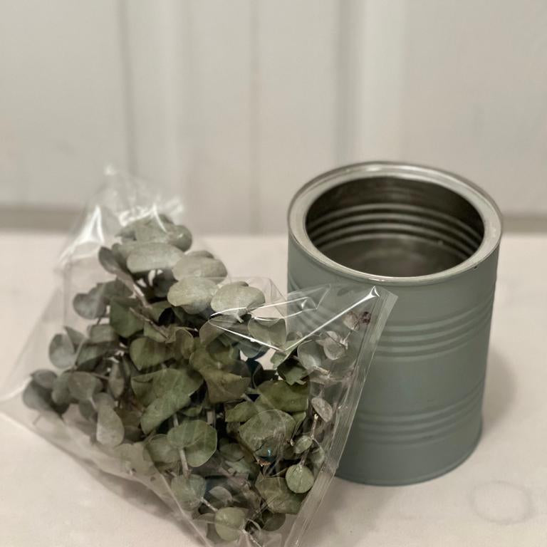 Lata o bolsa de eucalipto